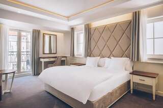 Отель Iberostar Heritage Grand Perast Пераст Улучшенный двухместный номер с 1 кроватью-1