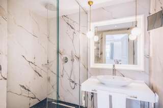 Отель Iberostar Heritage Grand Perast Пераст Улучшенный двухместный номер с 1 кроватью-2